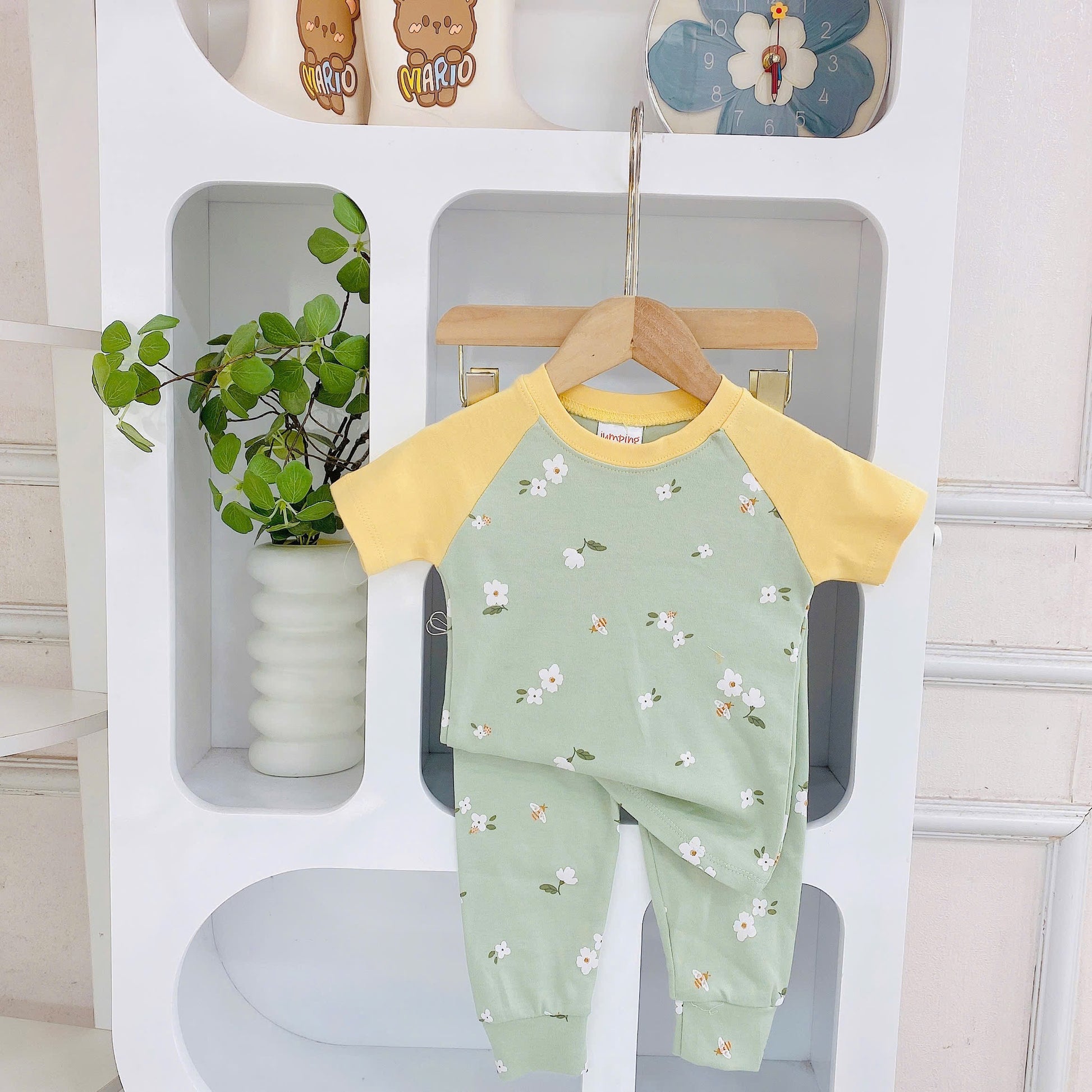 Short Sleeves Pyjamas Jumping Beans