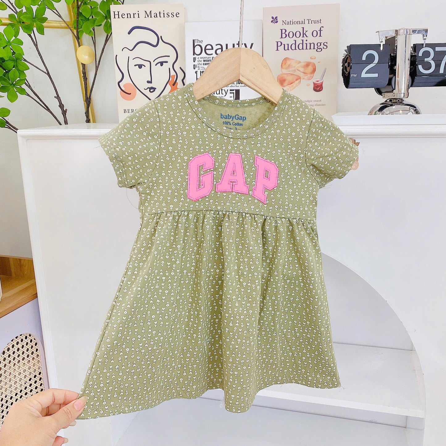 Shortsleeves Gap Dress