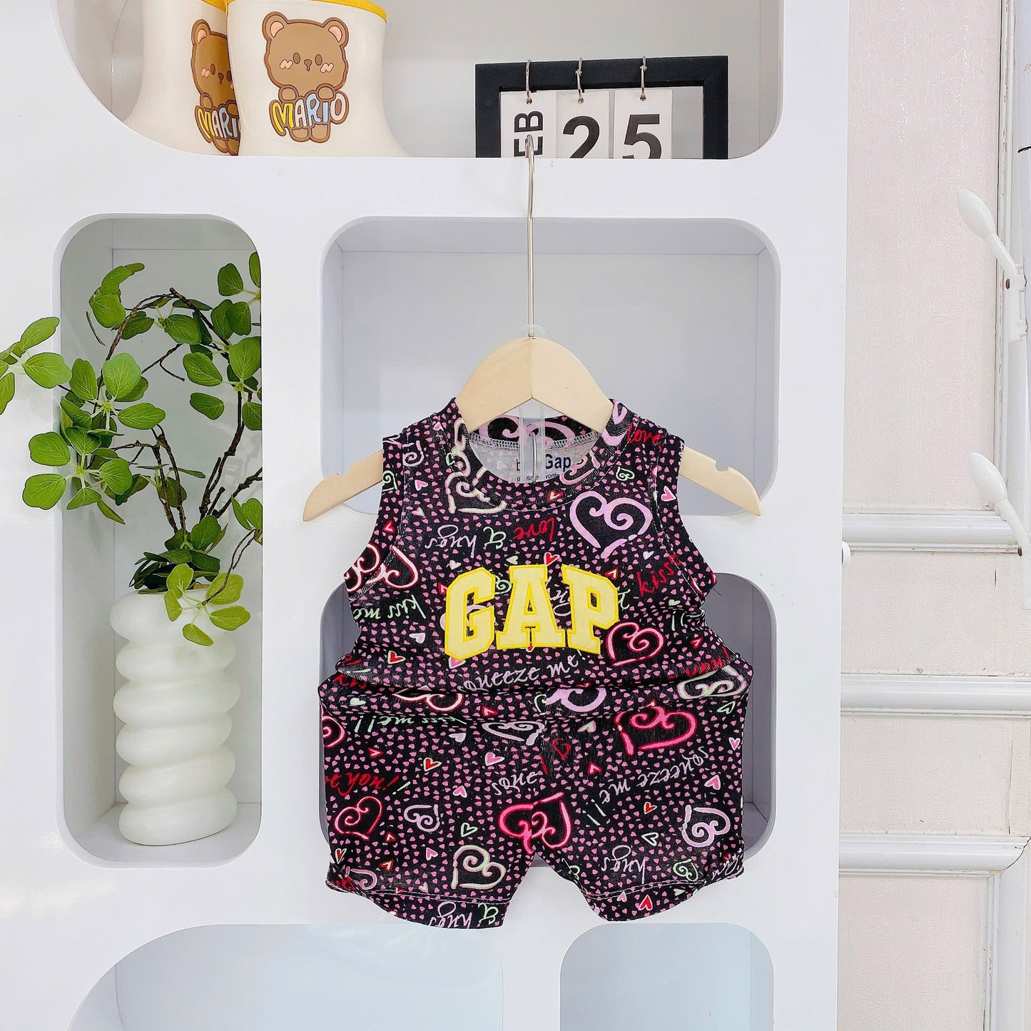 BabyGap Sleeveless Playset