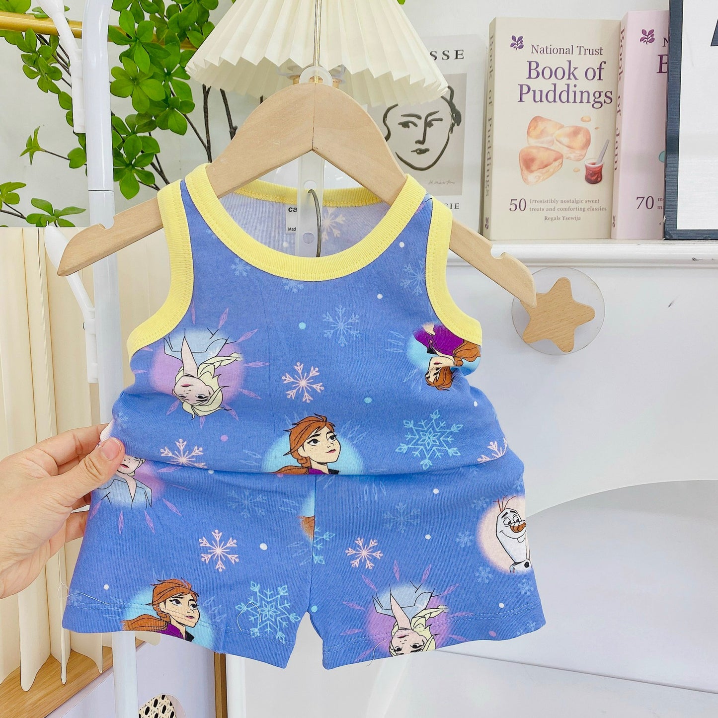 Sleeveless Playset