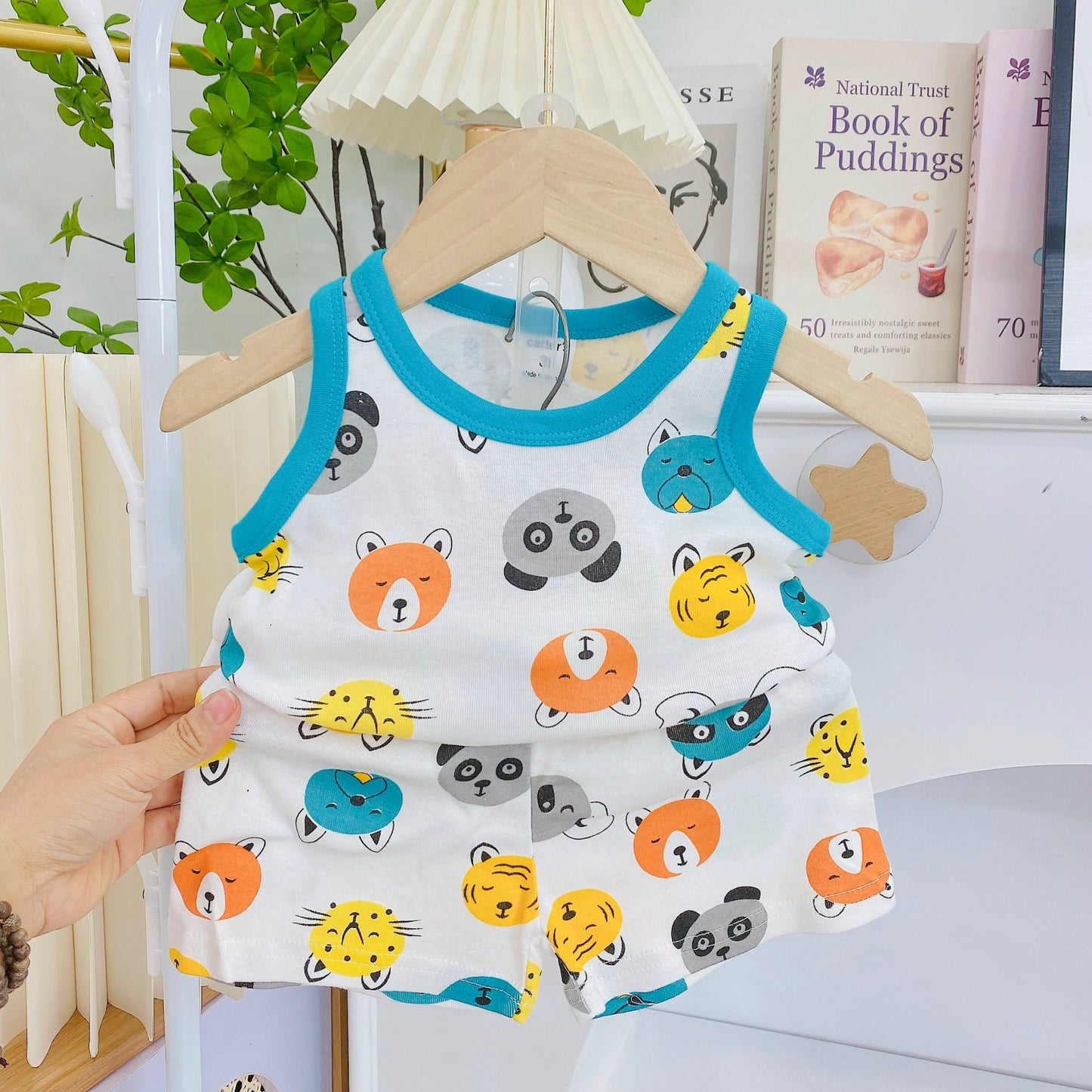 Sleeveless Playset