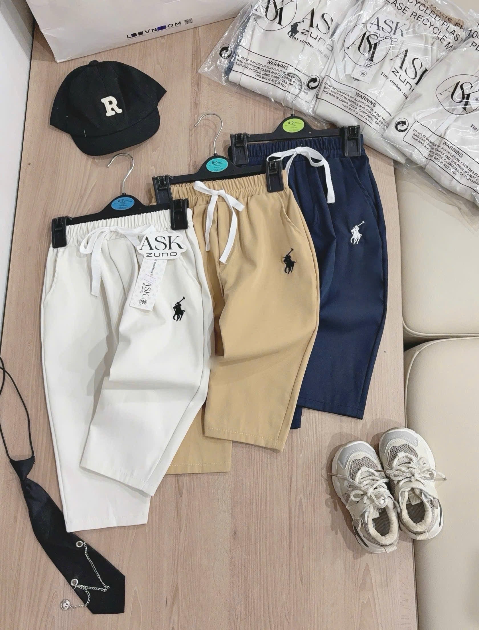 Chinos