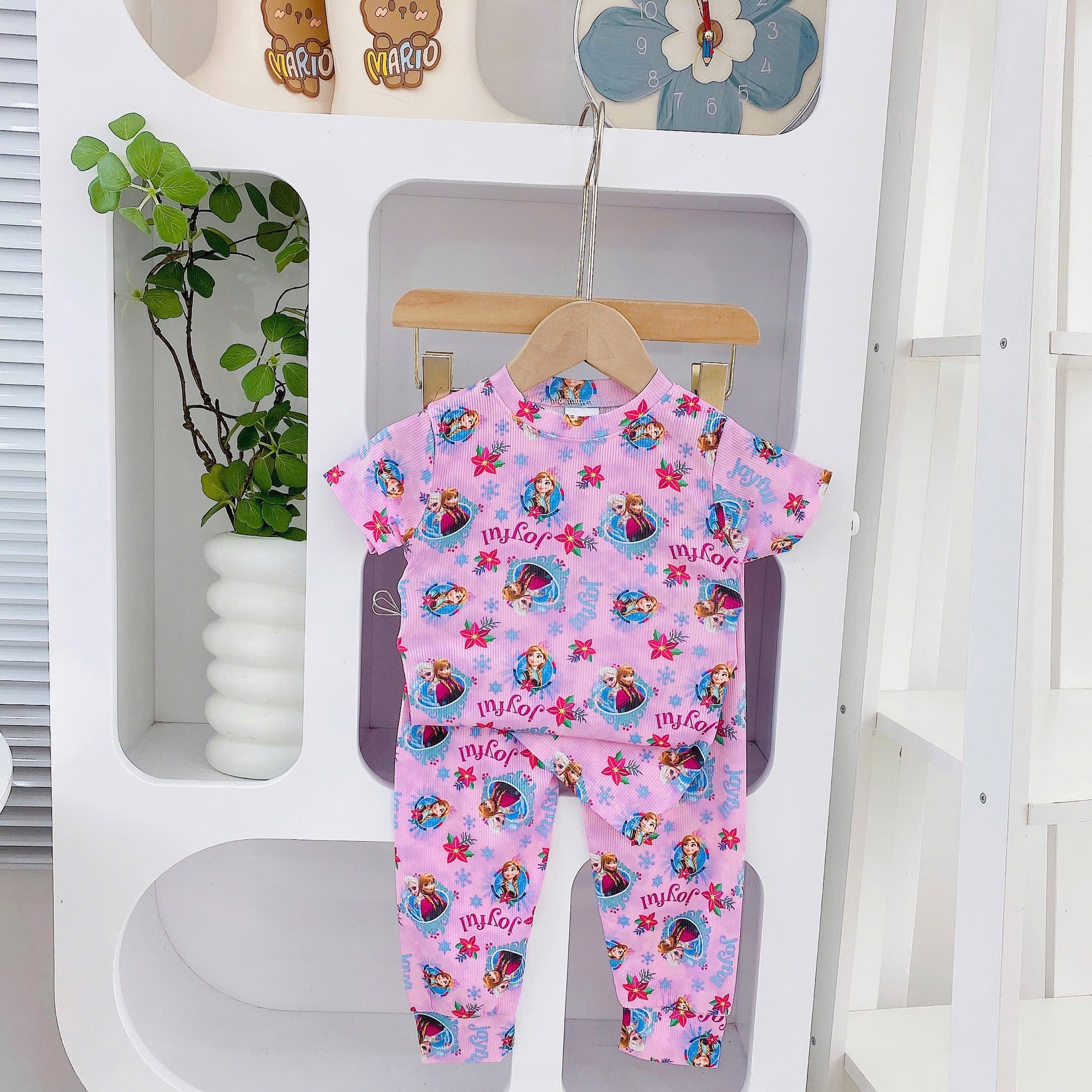 Yuzzin Pyjamas II