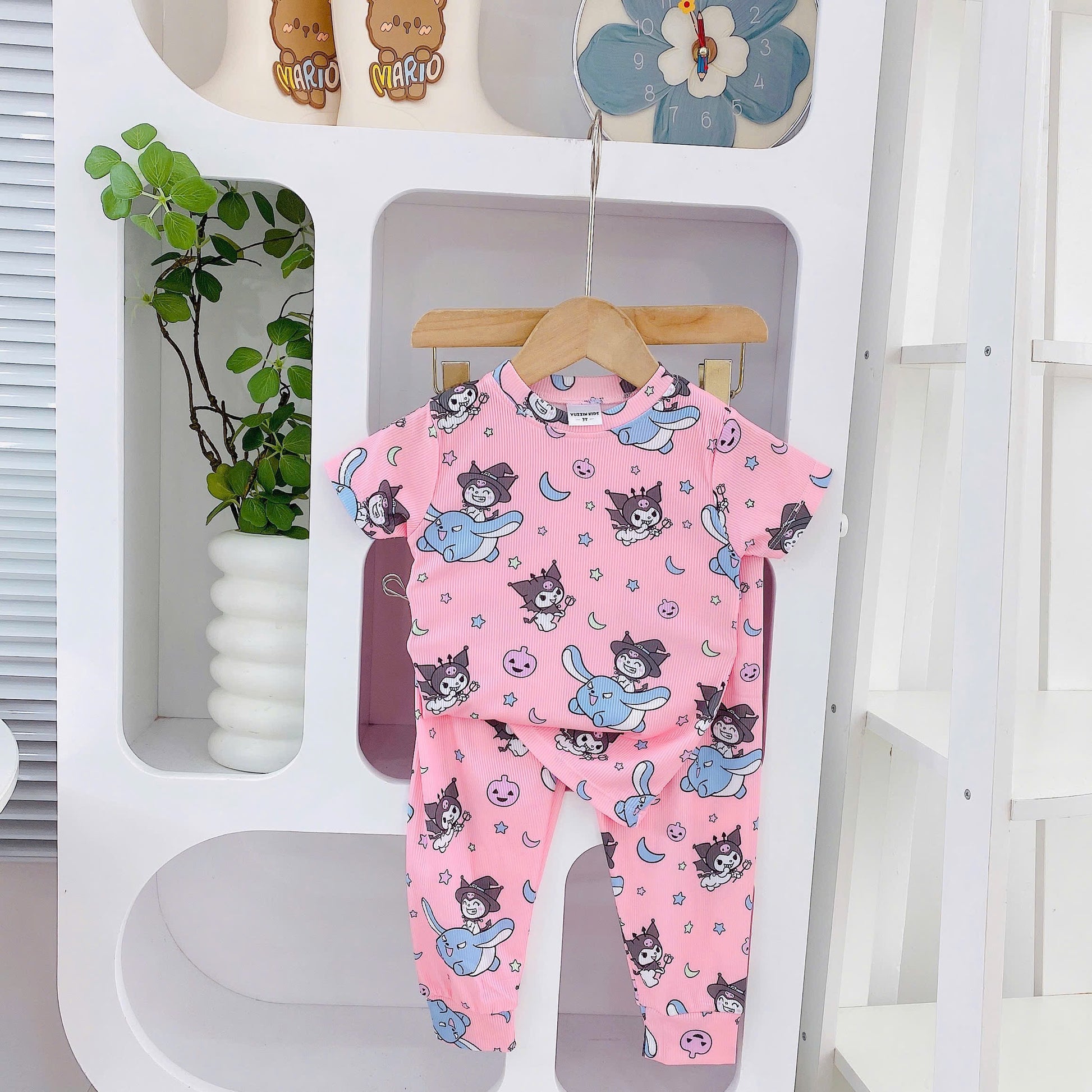 Yuzzin Pyjamas II
