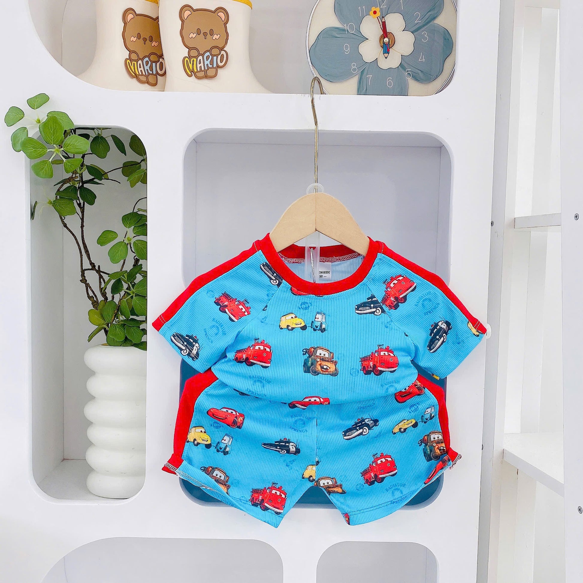 Yuzzin Playtime Outfits