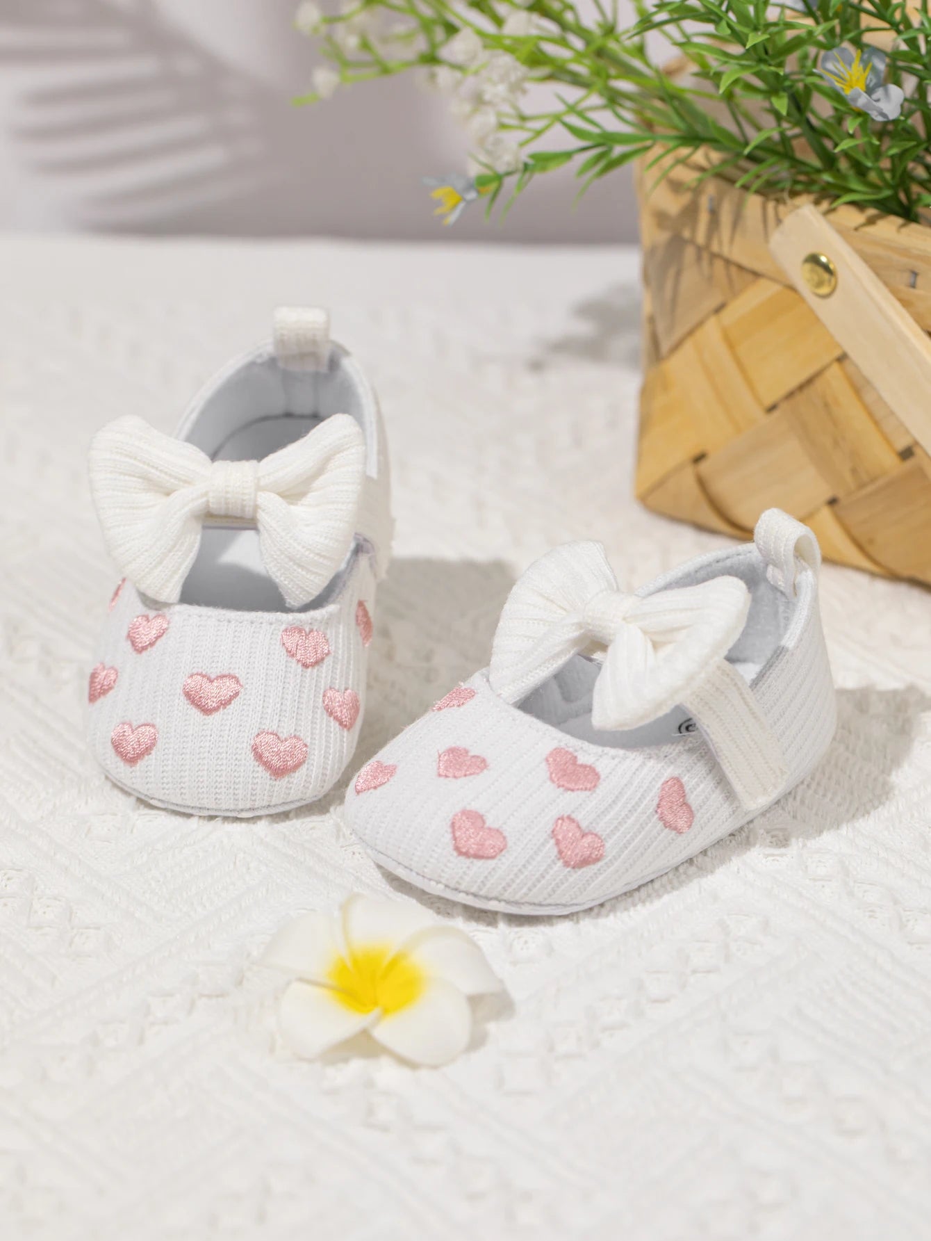 Meckior Spring Sole Baby Girl Shoes Newborn Bow Love First Walkers Anti-slip Baby Casual Shoes Moccasins